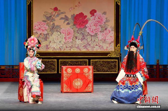 两岸戏曲名家同台共庆中秋 福建京剧院成立“闽台京剧艺术团”