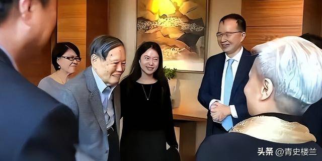 原创            杨振宁追悼会确定，离世前状态曝光，摔跤酿大祸，翁帆或早有察觉