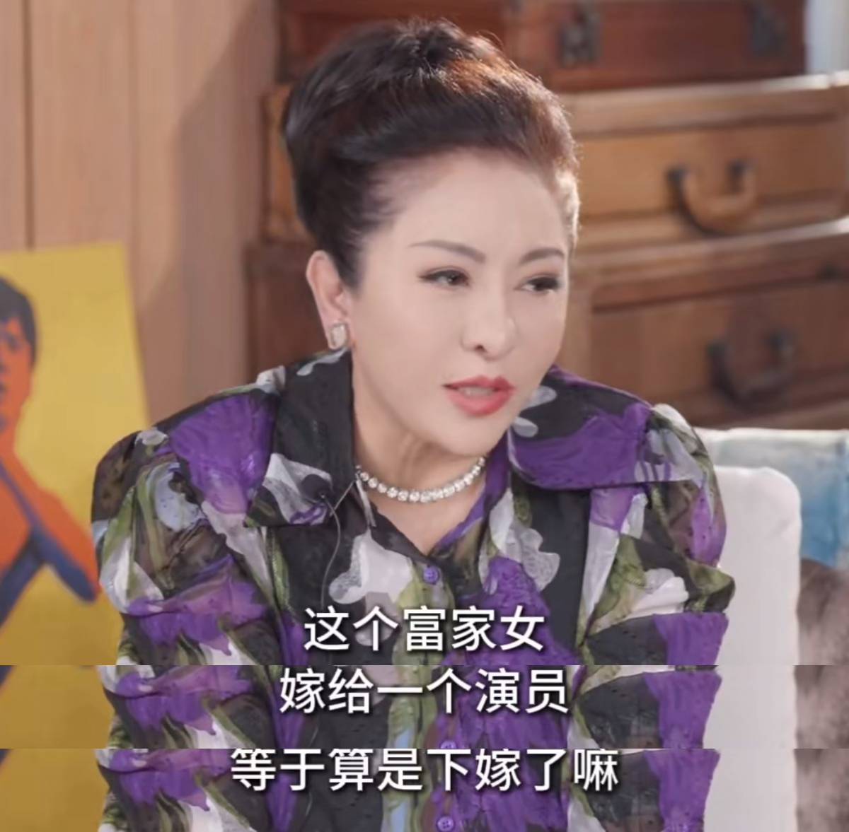 原创            向太曝澳门富家女与男演员正闹离婚，女方家看不起男方家