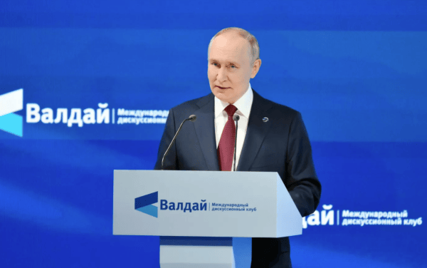 普京：少数几个大国替全世界决定生活方式的时代，已一去不复返