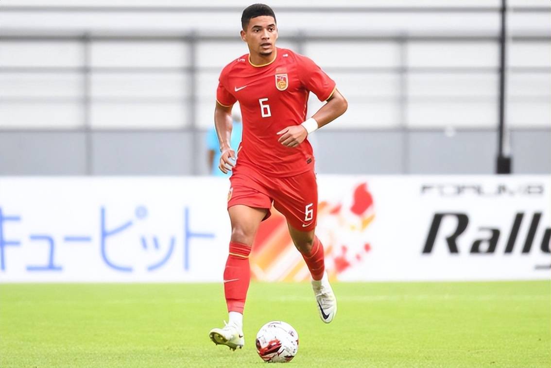 原创            上港与广岛三箭比赛没开踢，两大主力就确定无法出战，引发热议