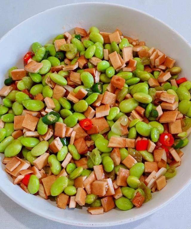 心脏决定寿命！建议中老年常吃8种食物，心脏有活力越来越年轻