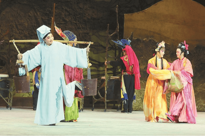 文化中国行｜经典“逆生长”，“老戏”正年轻，紫金文化艺术节7部老戏赢得满堂彩