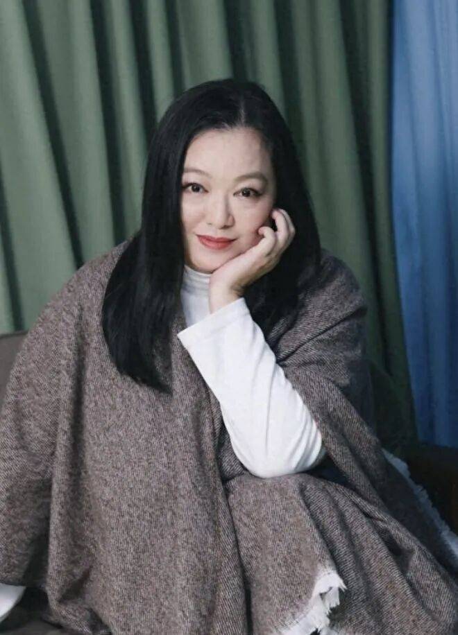 TVB前港姐冠军近况曝光，与视帝同月同日生日，揭秘二人关系