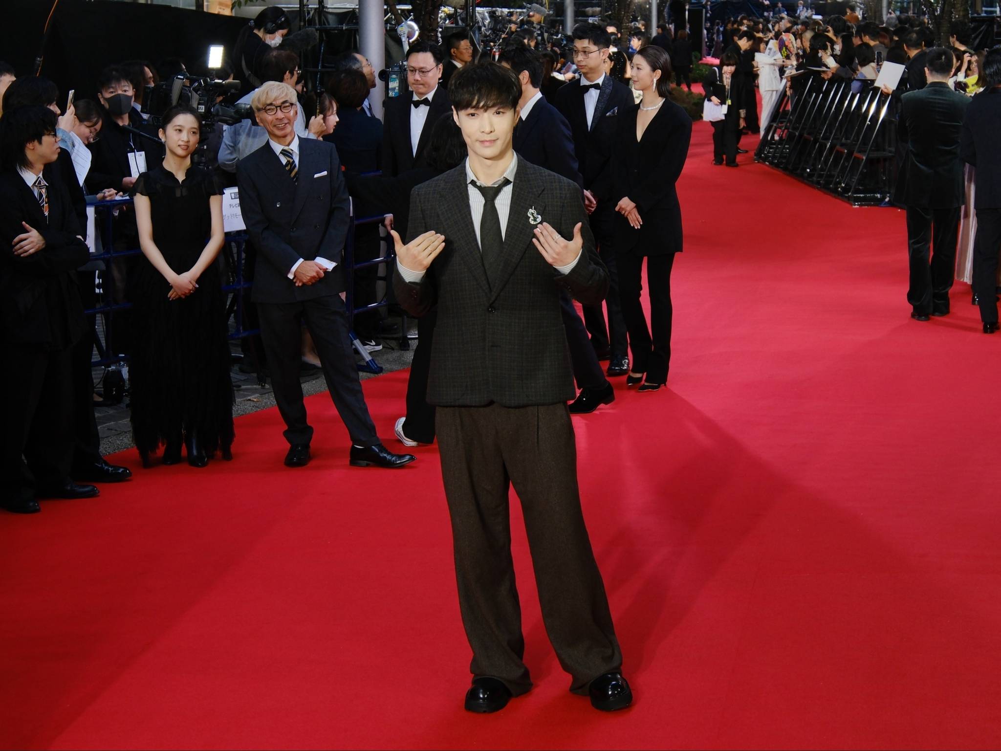 第38届东京电影节开幕红毯 张艺兴桂纶镁陈可辛白百何王传君等亮相