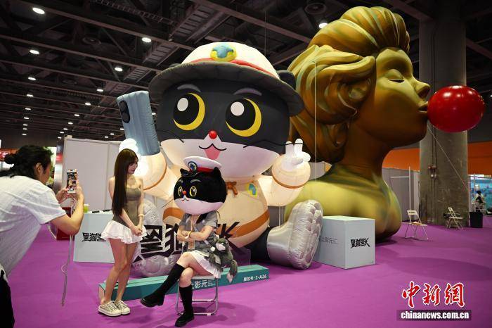 SAT潮流艺术展在广州启幕