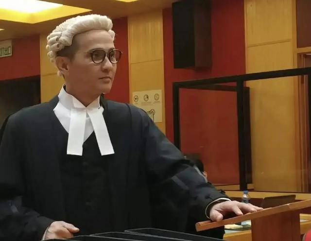 TVB绿叶被指忽然富贵！开宝马车内地开工，曾为生计兼职开出租车