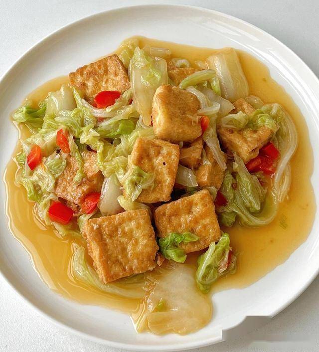 气血不足百病生！建议中老年人：少吃红枣花生，多吃这8道菜