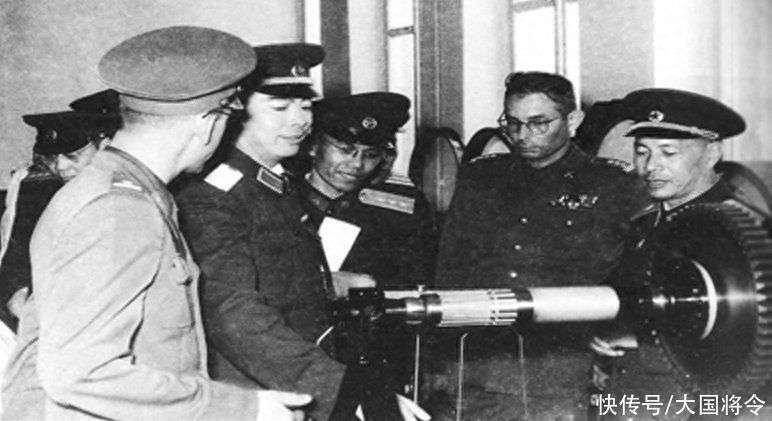 原创            斯大林葬礼，周公提出特殊要求：同志，请放回我们一个人