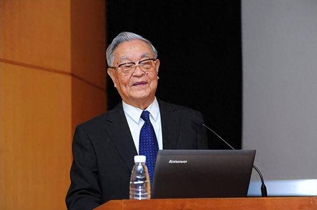 原创            研究60年癌症，93岁孙燕院士警告：平时别碰4样东西，别不当回事