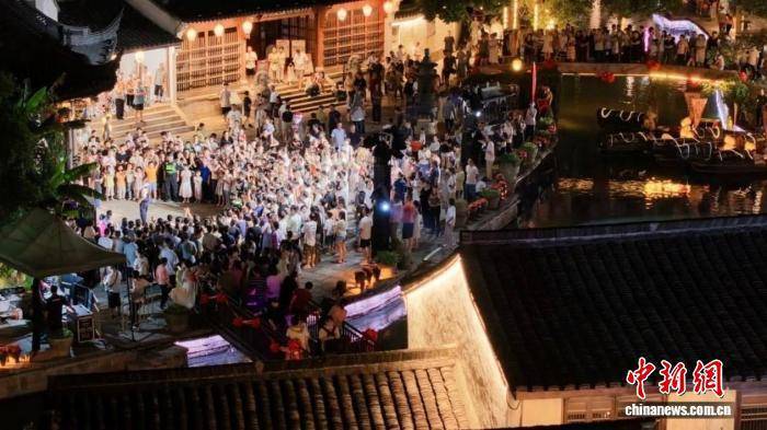 浙江绍兴黄酒小镇推“醉东浦” 宋韵盛宴激活文商旅融合