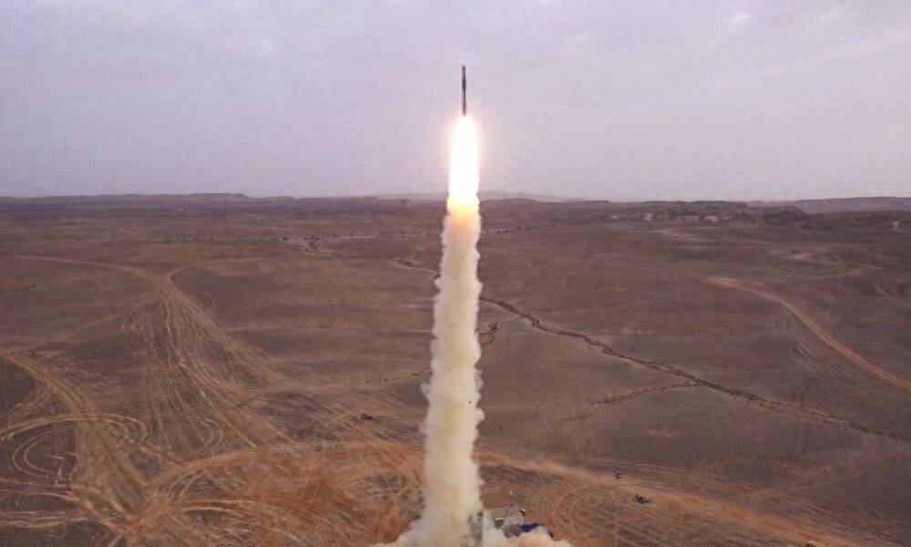 以色列再次发起大轰炸，连扔153吨炸弹！特朗普的“狠话”，满是自己的小算计