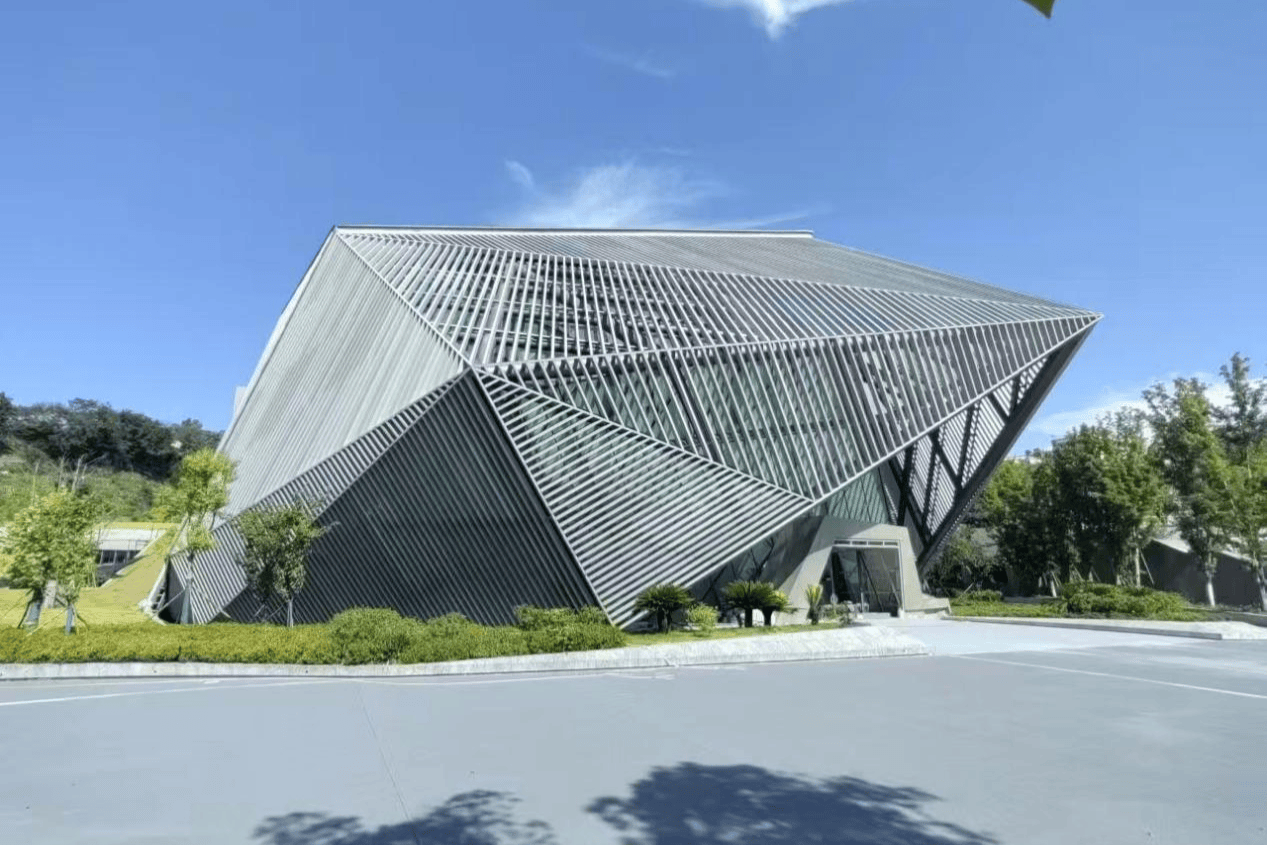 万州三峡文化艺术中心启幕 三部文华奖参评剧目将轮番上演