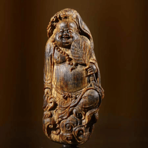 从文玩品鉴到享生活香韵 2025沉香消费趋势分析