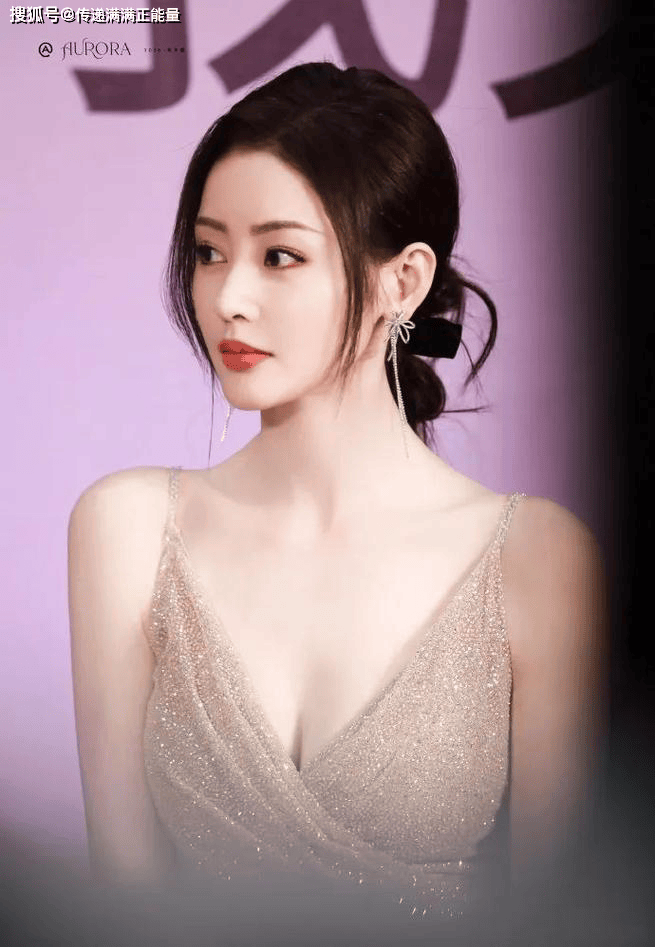 2个故事，看懂张天爱写真的另一面