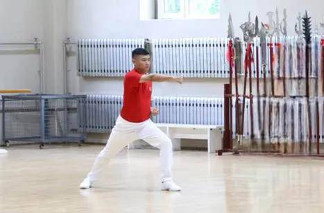 吉林市体育艺术教师省赛“摘金夺银” 教学基本功展硬核实力