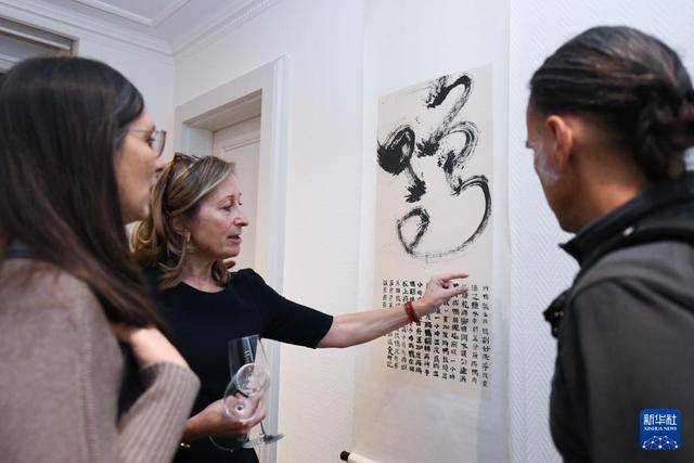 记者手记丨瑞士人给我上了一堂书法课