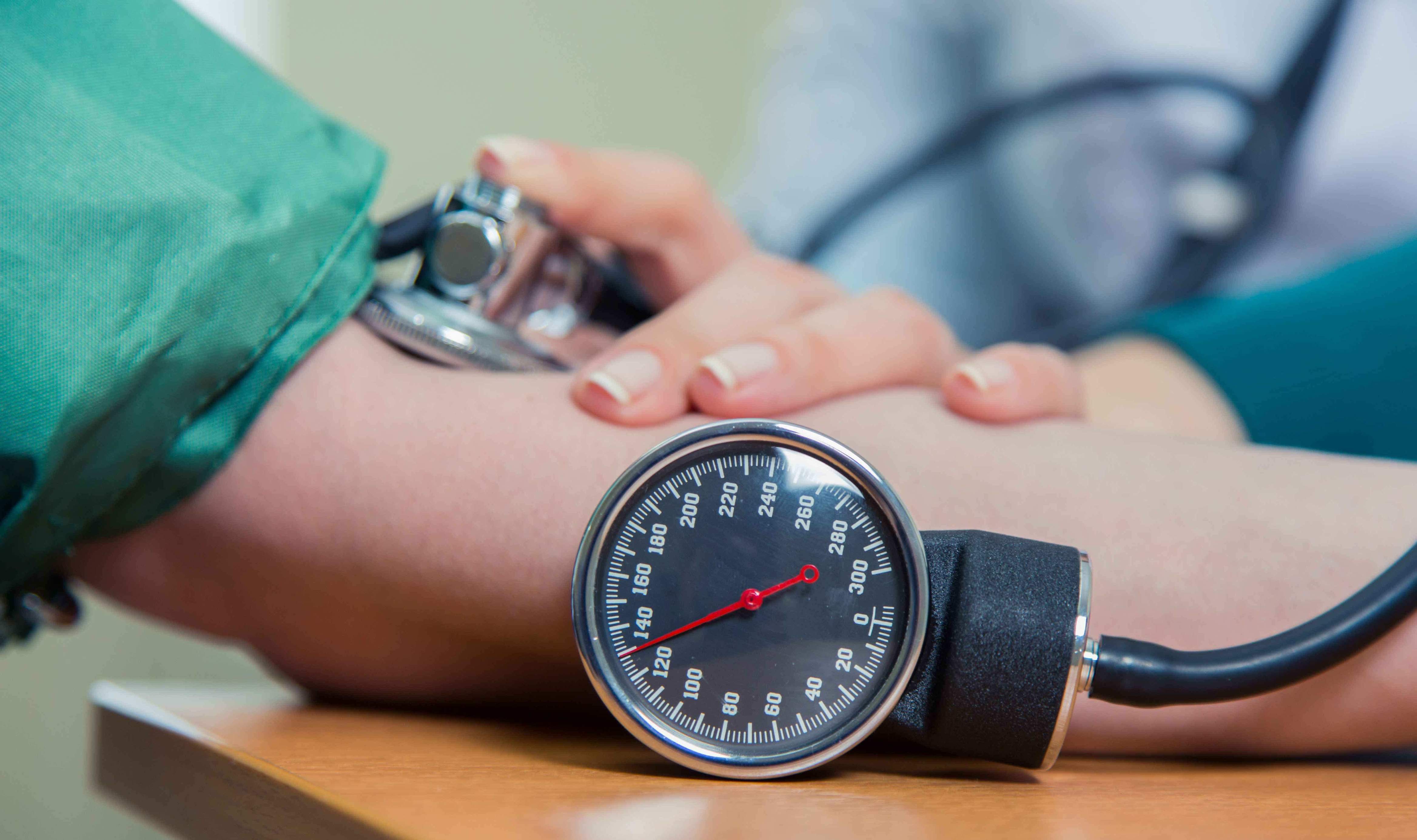 血压高到多少会发生脑出血？