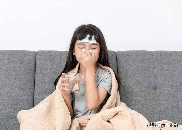 那些没买“流感神药”的人，靠什么扛过这个冬天？