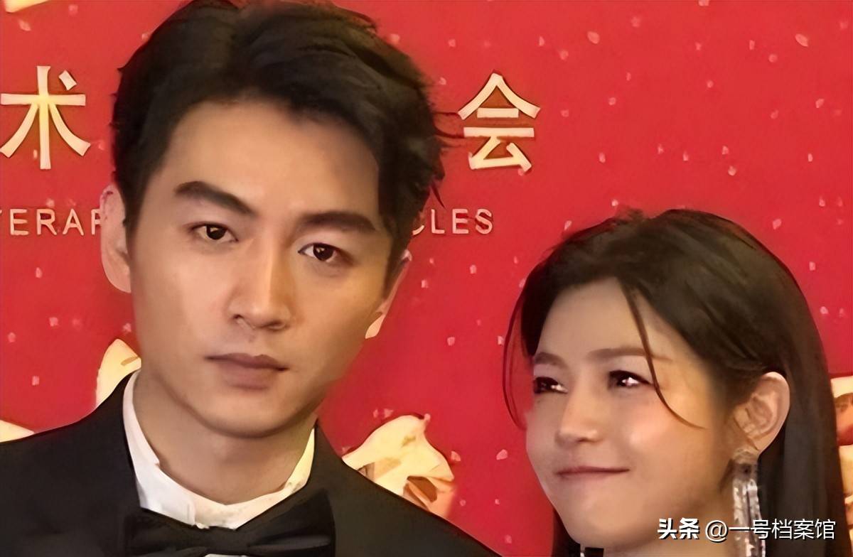 原创            和陈妍希离婚9个月后，陈晓露面，状态差距大，都瘦脱相了