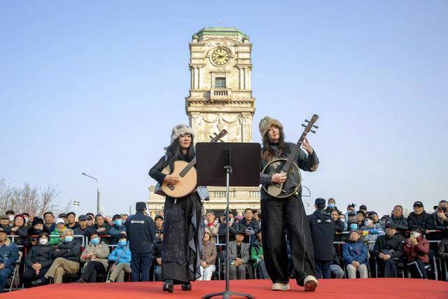 艺术扎根烟火！中国广播艺术团露天惠民演出点亮西城