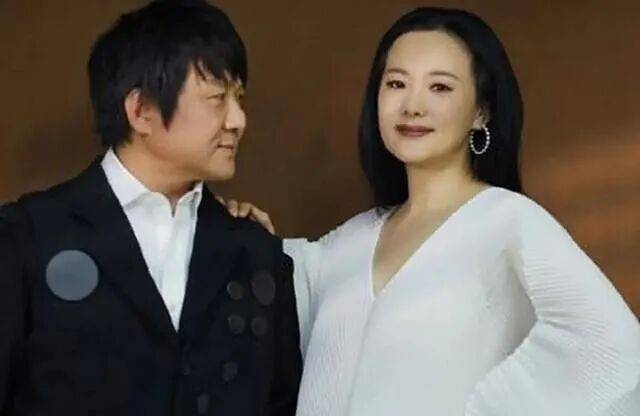 没想到，55岁丁克了一辈子的咏梅，如今凭一个举动实现了口碑暴涨