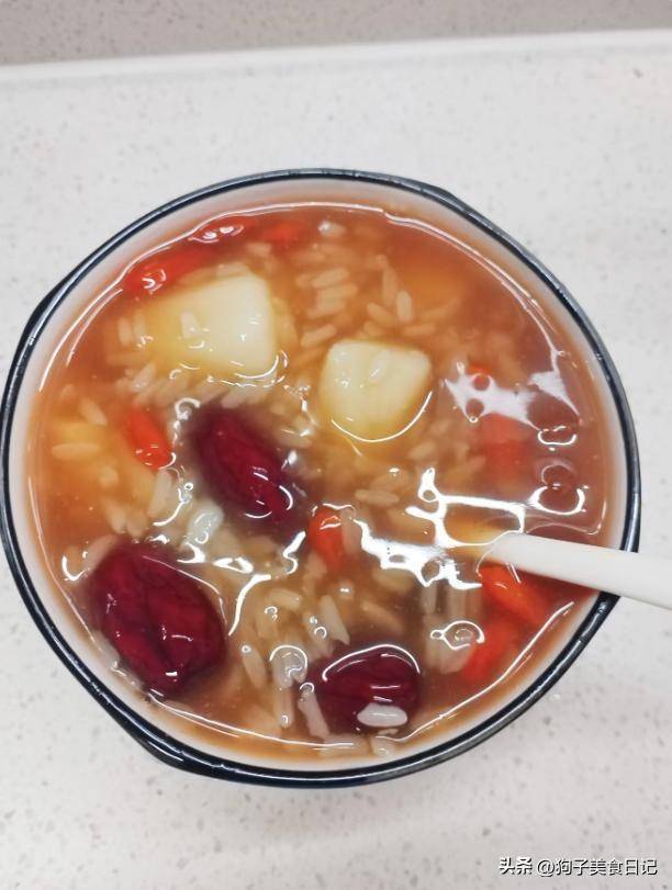 周六小雪，不懂得驱寒就可惜了，这些粥每天一碗，御寒不怕冷