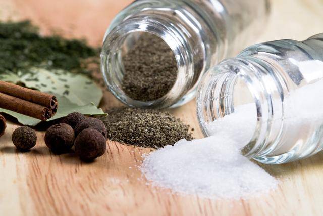 我国癌症高发，和味精有关？提醒：3种调味品，不能乱用