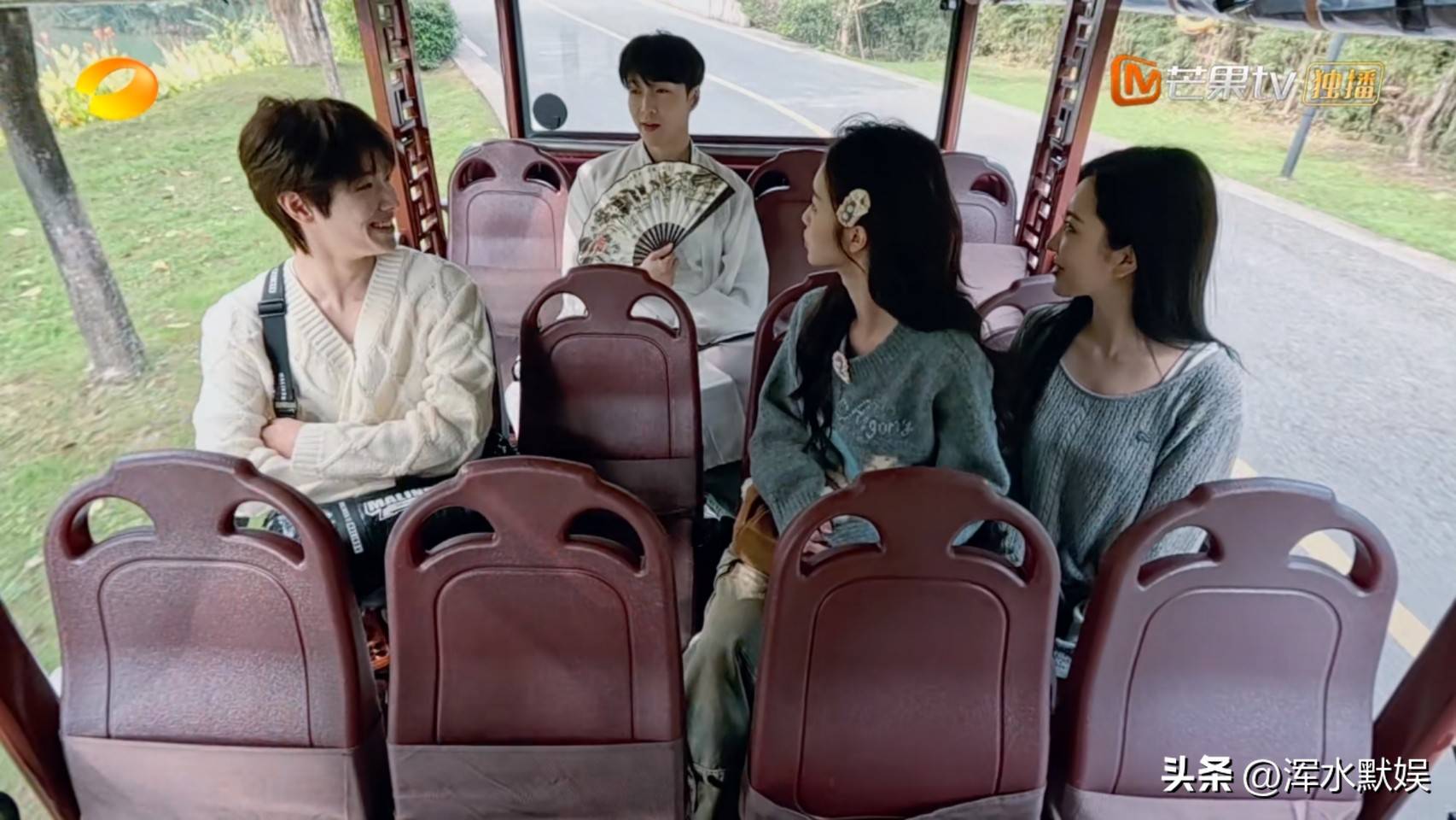 原创            《向往的生活8》请了很多好朋友来助阵，为何观众还是不感兴趣？