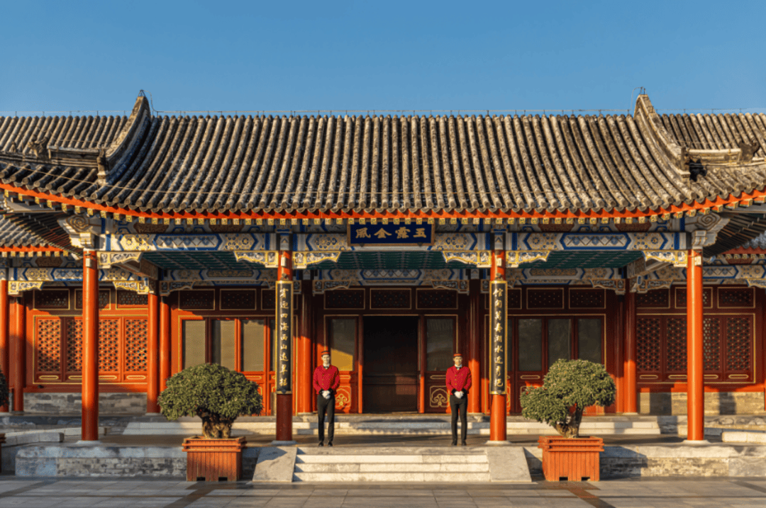 高级珠宝市场暗流涌动，今年谁在逆势加码？