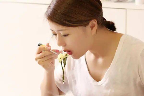 养肝不用瞎进补！这些日常食物才是“黄金搭档”，简单又有效~