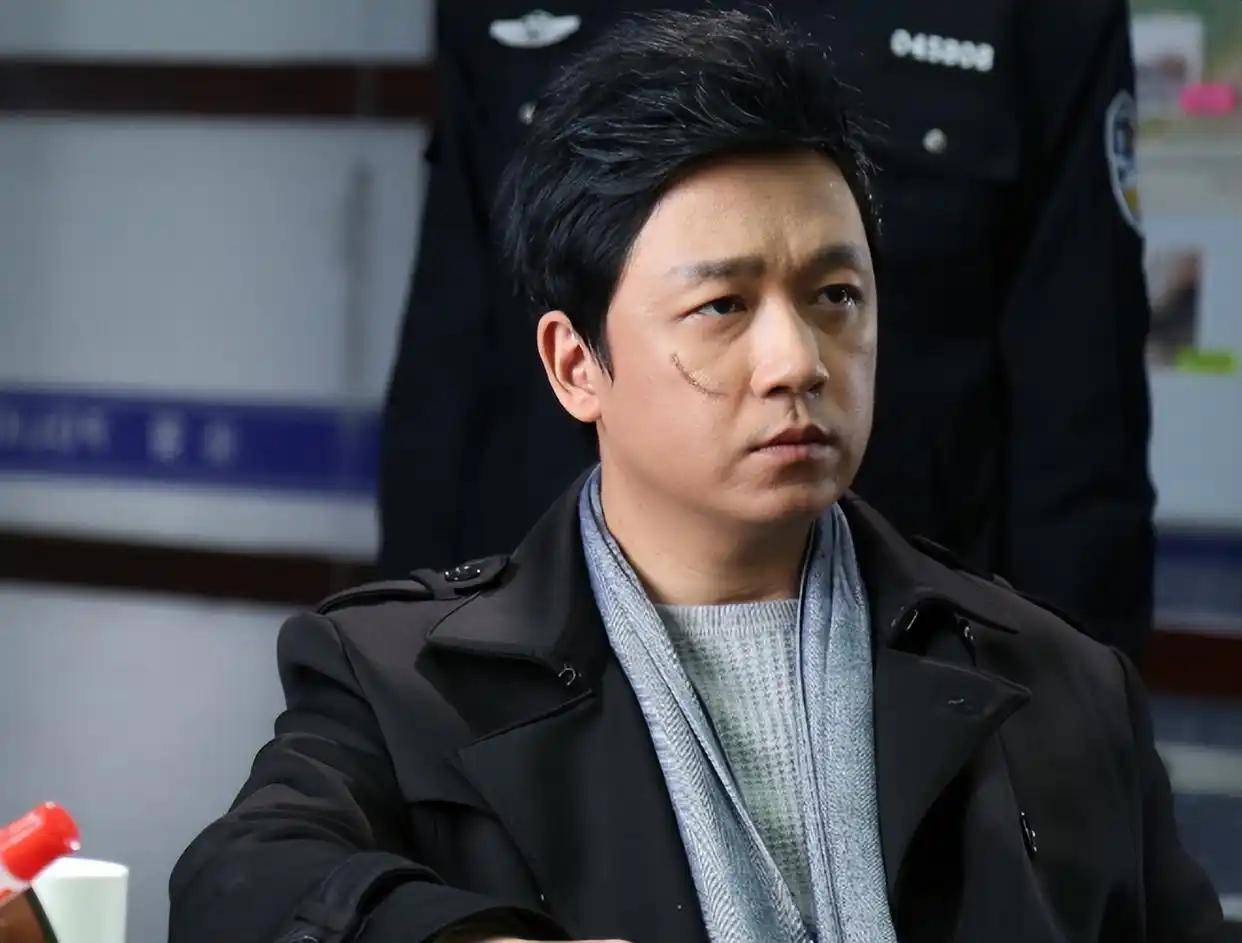 原创            人民网评《漫长的季节》，犀利点评戳中观众心坎？