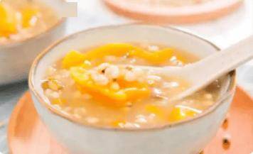 吃饭“七分饱”错了？医生建议：过了60岁，吃饭要尽量做到这5点