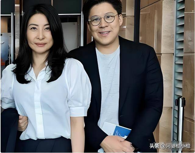 原创            霍启刚也没想到，自己的老父亲霍震霆，如今还能再为霍家“争光”