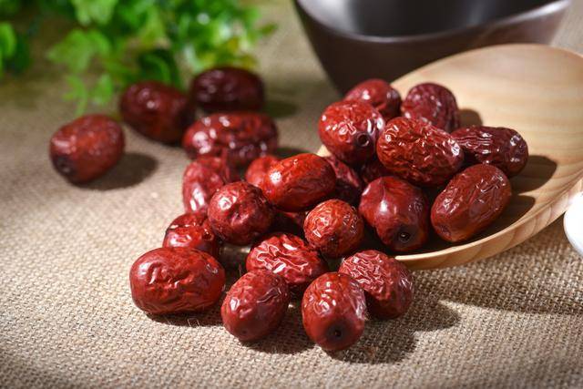 原创            养心“冠军”被揪出！不是红枣，建议当主食吃，心脏或重新变年轻