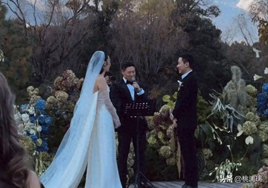 原创            37岁霍启仁娶泰国娇妻，在丽江办盛大婚礼，霍震霆朱玲玲献祝福
