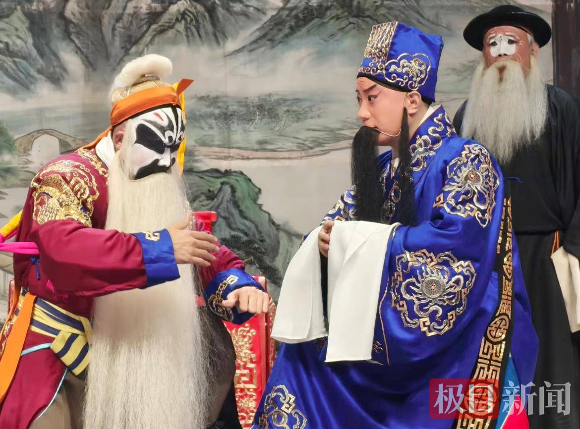 京剧鼻祖余三胜七代世孙罗田拜师，余派艺术赓续新章