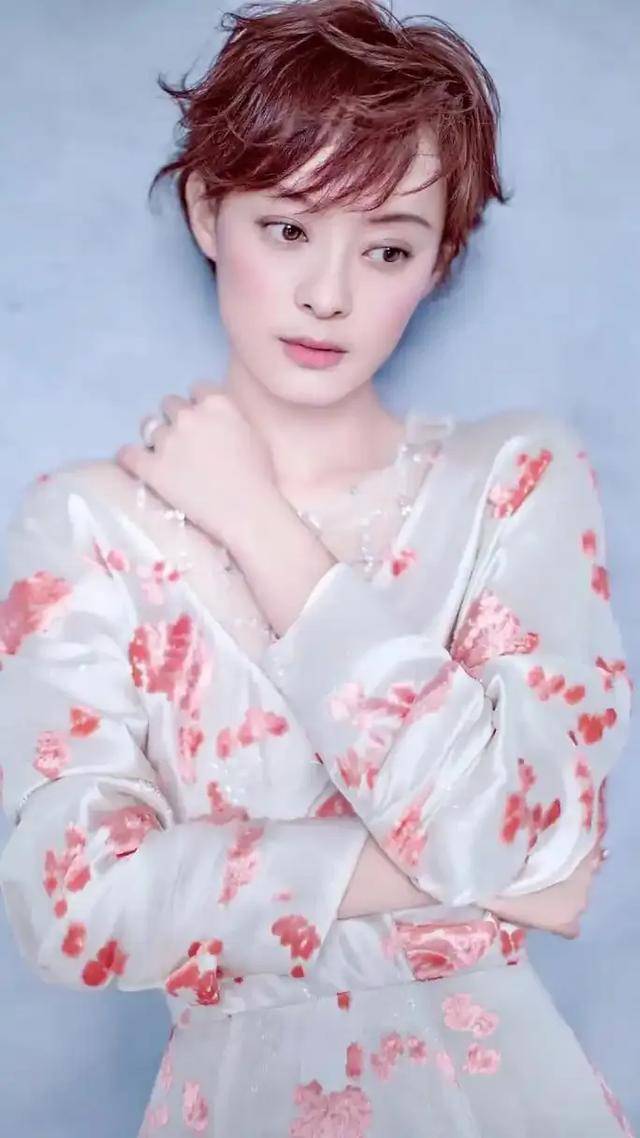 原创            “不合群”的孙俪,才是娱乐圈真正的“聪明人”张艺谋真说对了