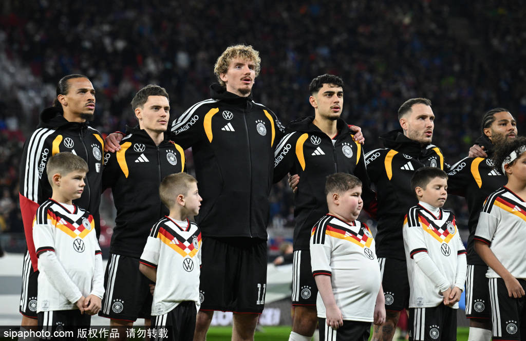 U16国足完美开局：邝兆镭助攻，帅惟浩抢点破门引领胜利！