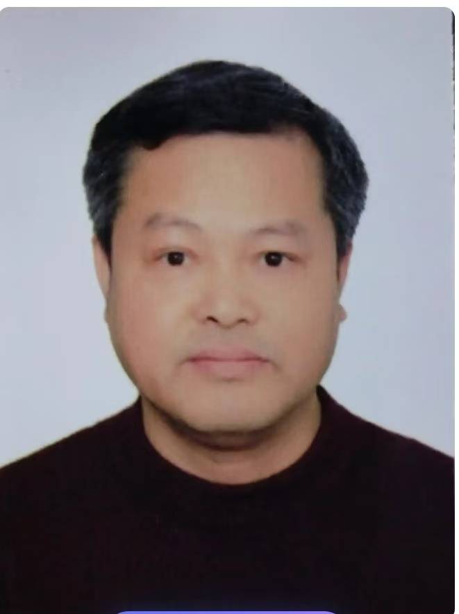 王关根-国家一级书法师