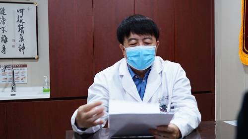 国医大师传人李征博士的健康提醒：辨别关节炎，从读懂晨僵开始