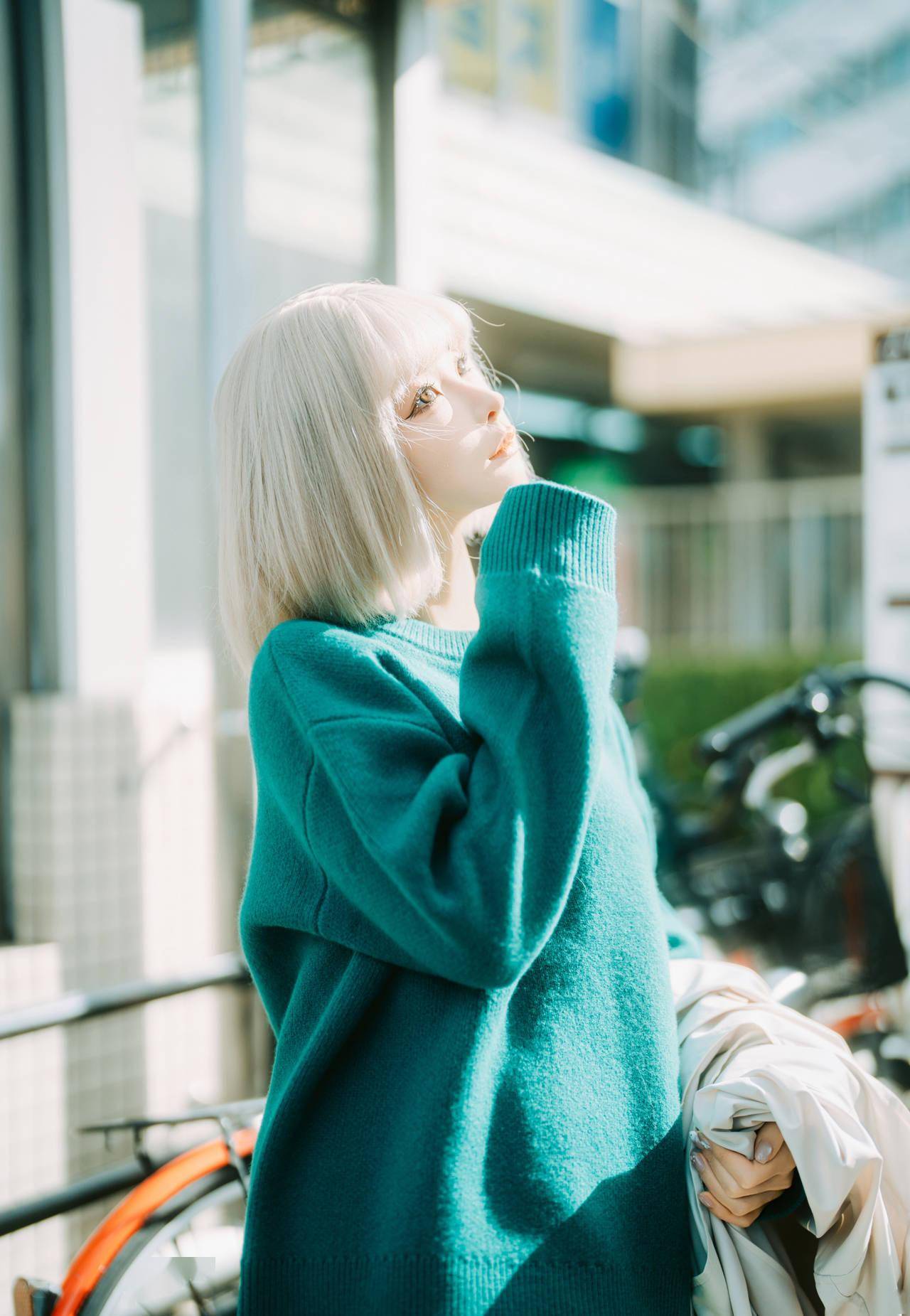 《秋寻》绿毛衣少女 写真