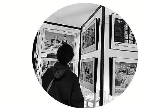 家门口的小店写真，延期啦