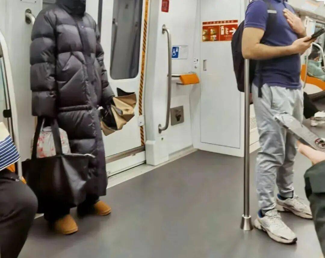 怕冷的人VS抗冻的人，哪个更健康？