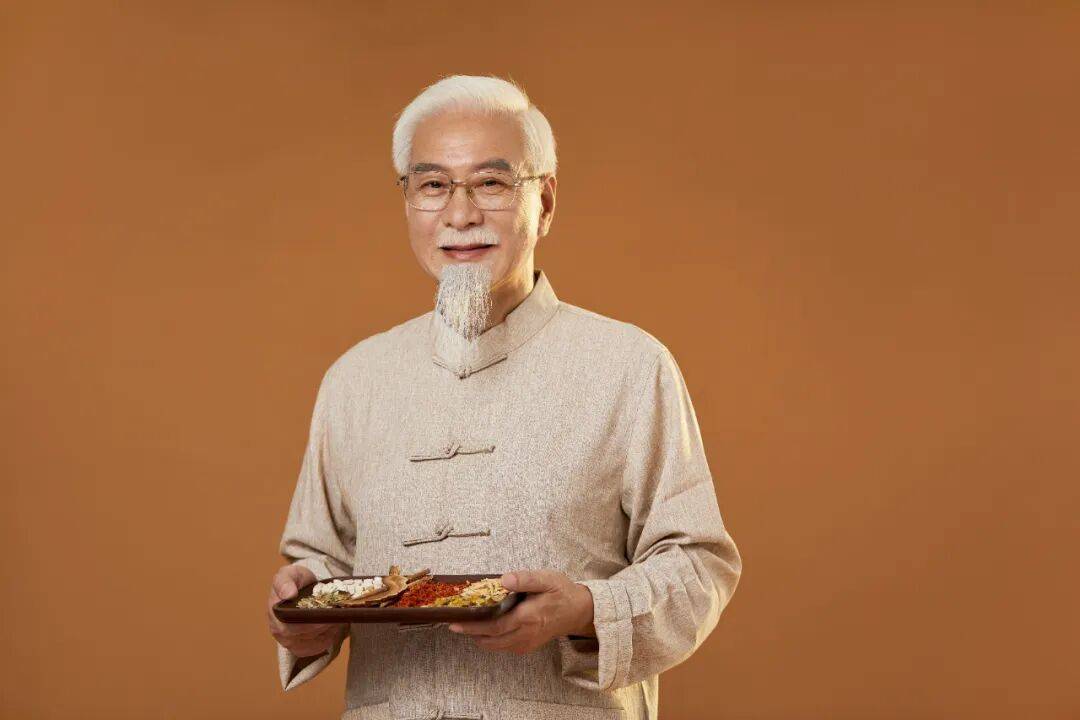 谁用谁受益！一个千古名方，打通小腿经络，化解静脉曲张！