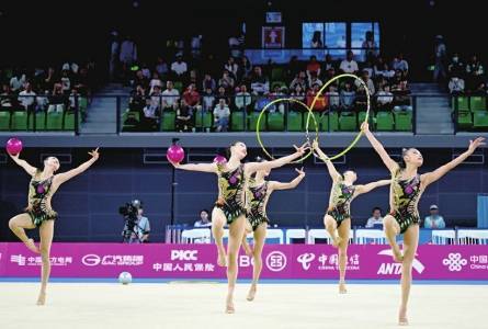 艺术体操集体全能 四川队今日冲金