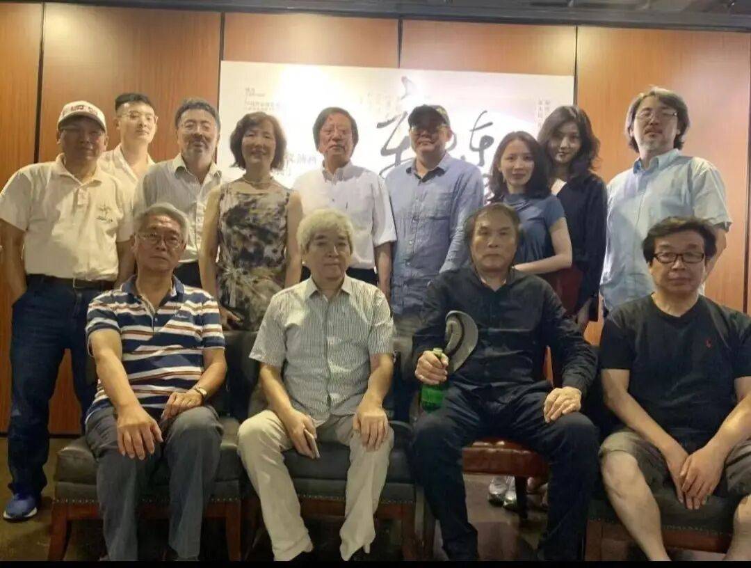 新东方主义油画流派：用东方美学构建中国油画的新范式