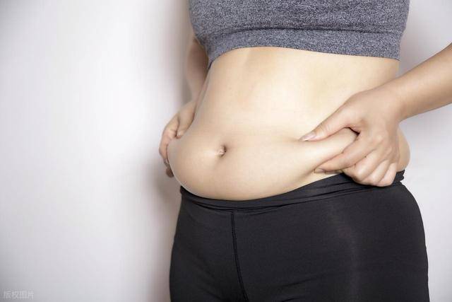 站着就能瘦肚子，每天15分钟，腰围狂减4cm，专攻下腹顽固脂肪