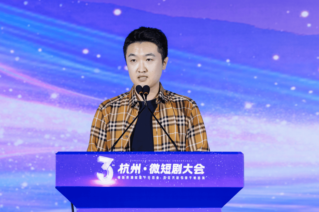 赵优秀：下药、打脸、狂甩“几十个亿”的微短剧，观众厌了