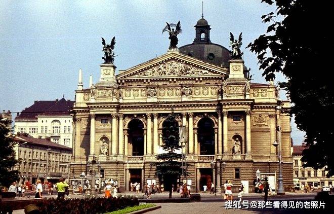 老照片 70年代乌克兰利沃夫古老的建筑 欧洲建筑艺术的瑰宝